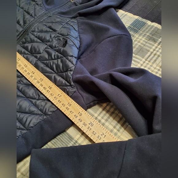 The North Face Motivation ThermoBall Jacket - Picture 9 of 14